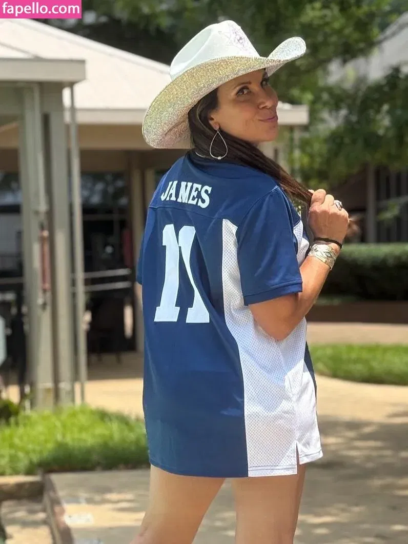 Mickie James Onlyfans Photo Gallery 