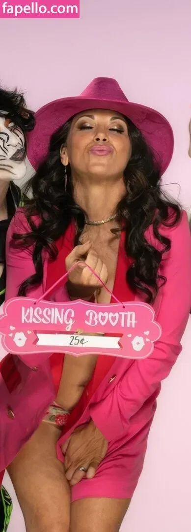 Mickie James Onlyfans Photo Gallery 