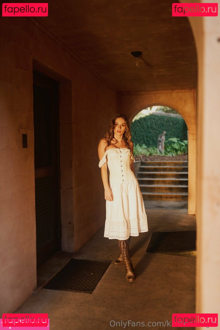 Kirstenknight Onlyfans Photo Gallery 