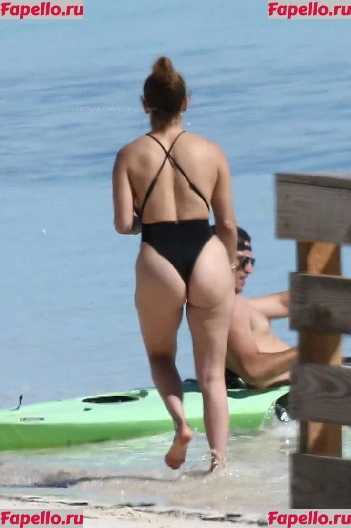 Jennifer Lopez Onlyfans Photo Gallery 