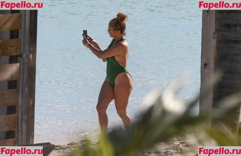 Jennifer Lopez Onlyfans Photo Gallery 