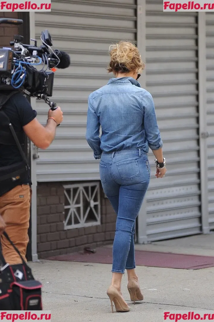 Jennifer Lopez Onlyfans Photo Gallery 