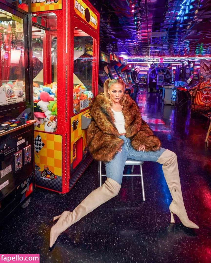 Jennifer Lopez Onlyfans Photo Gallery 