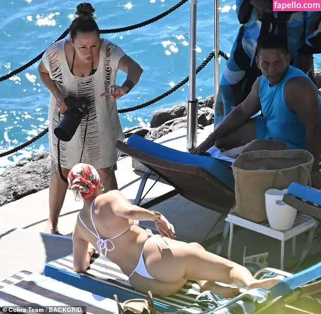 Jennifer Lopez Onlyfans Photo Gallery 