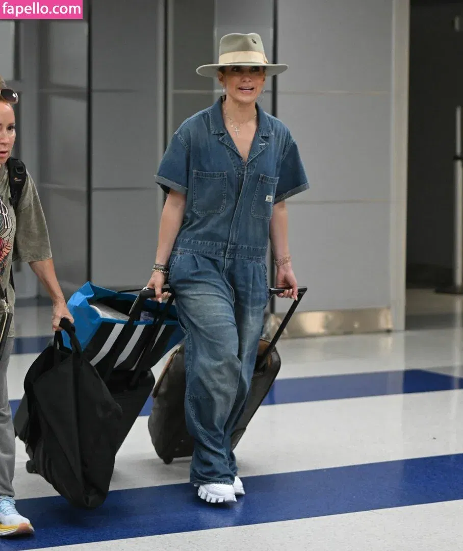 Jennifer Lopez Onlyfans Photo Gallery 