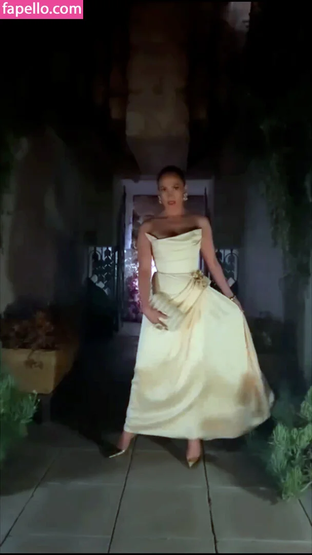 Jennifer Lopez Onlyfans Photo Gallery 