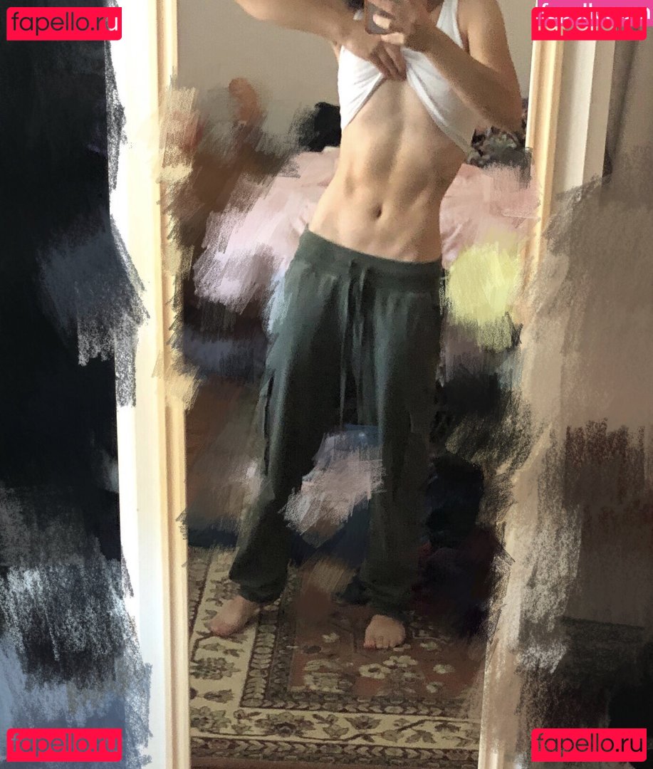 Aara Lee / aara.lee / smalltitgirl Onlyfans Photo Gallery 