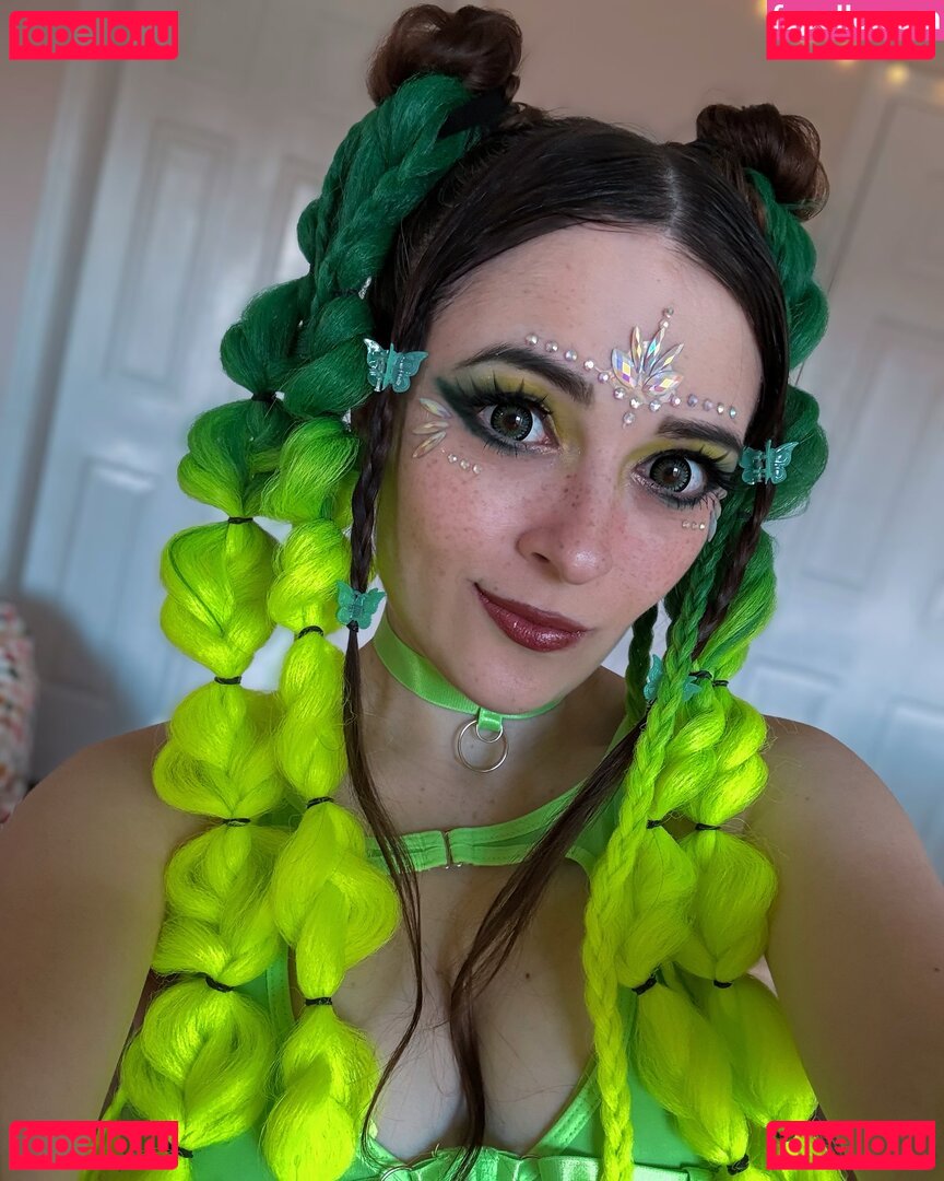 Aara Lee / aara.lee / smalltitgirl Onlyfans Photo Gallery 