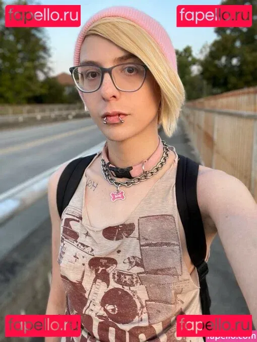 Cassie Coyote Onlyfans Photo Gallery 