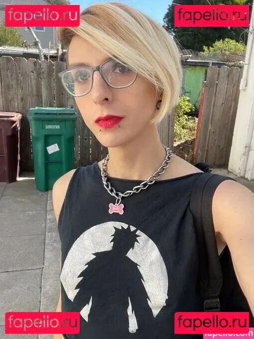 Cassie Coyote Onlyfans Photo Gallery 