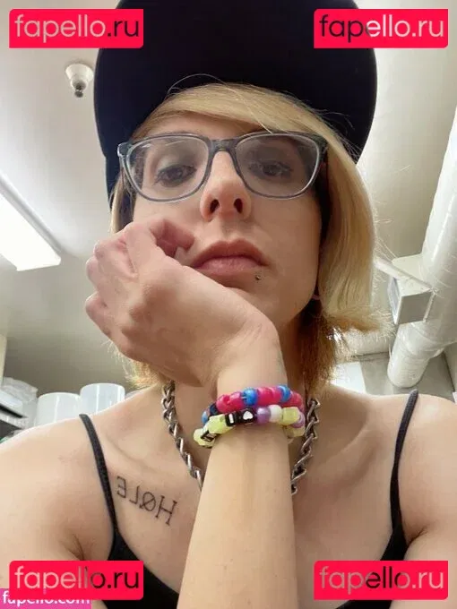 Cassie Coyote Onlyfans Photo Gallery 