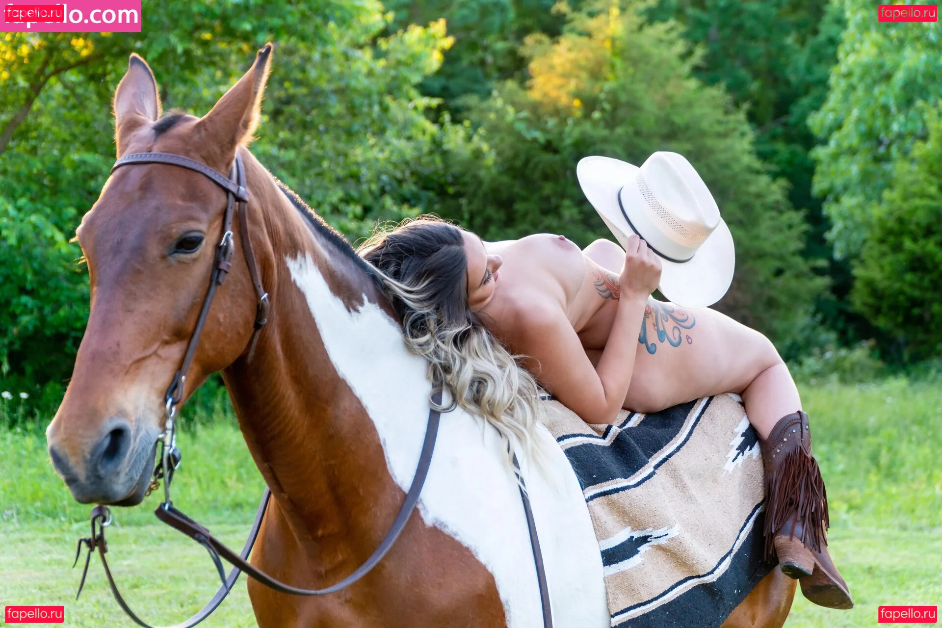 moderndayhousewife Onlyfans Photo Gallery 