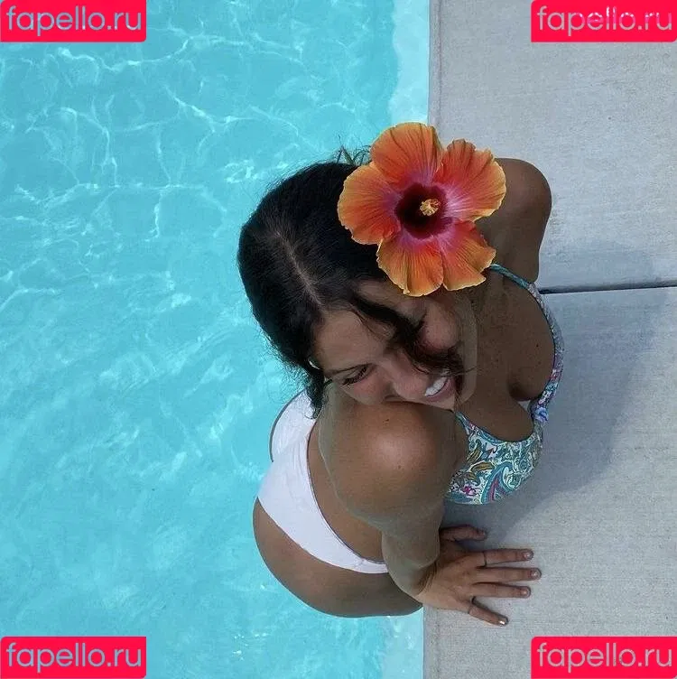 Michelaraeupton Onlyfans Photo Gallery 