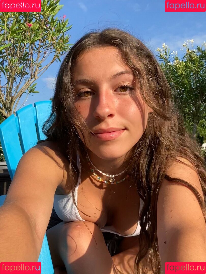 Michelaraeupton Onlyfans Photo Gallery 