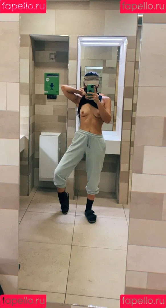 thefriendzone Onlyfans Photo Gallery 