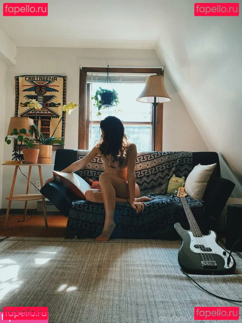 thefriendzone Onlyfans Photo Gallery 