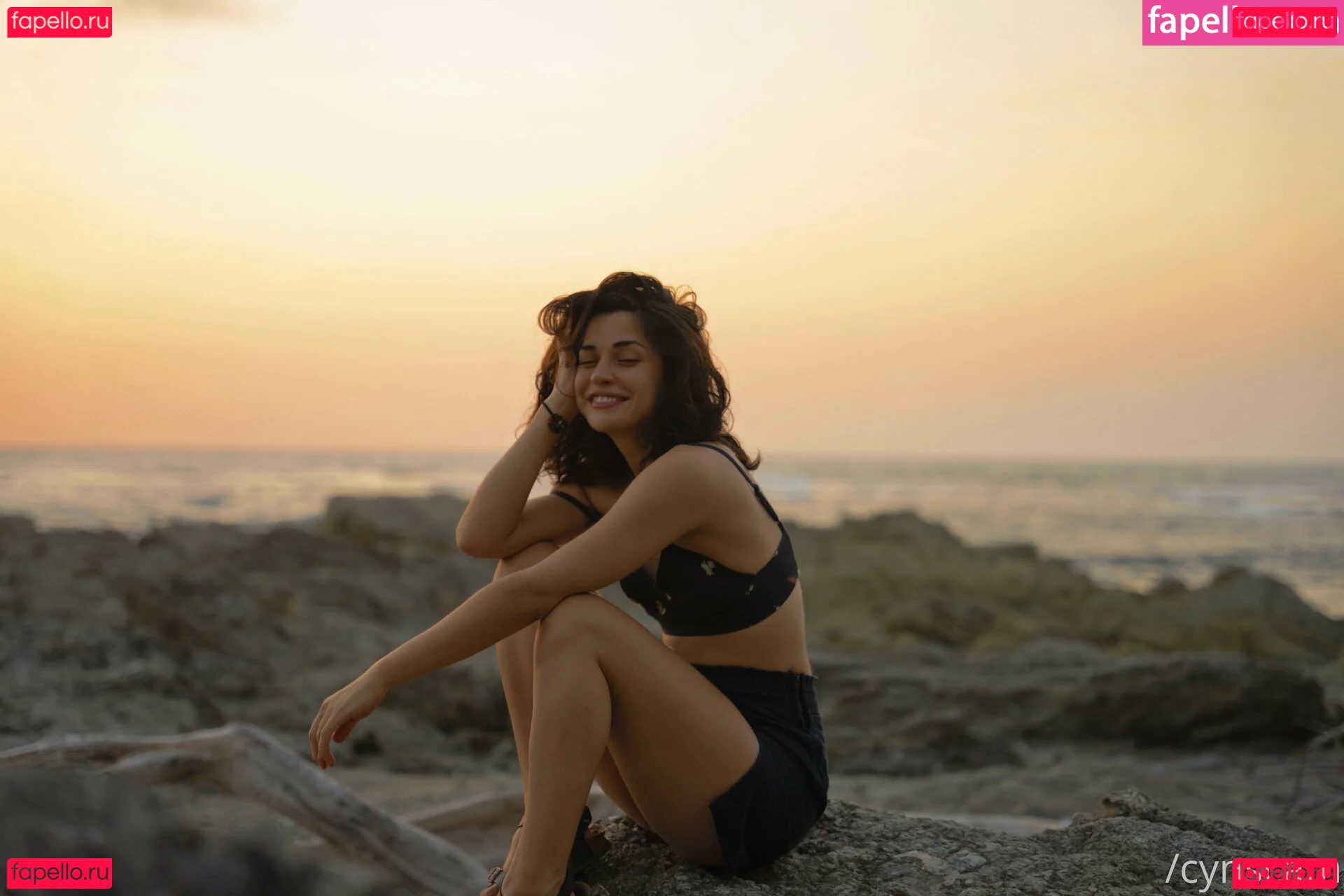 thefriendzone Onlyfans Photo Gallery 