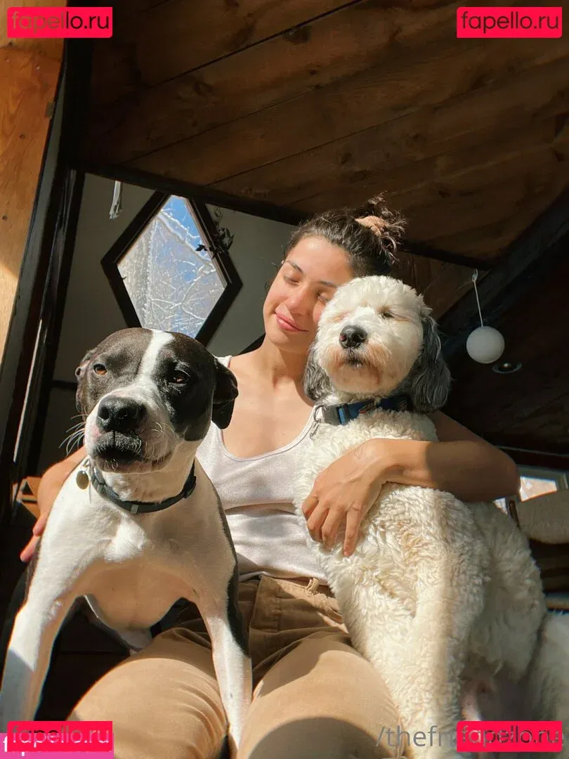 thefriendzone Onlyfans Photo Gallery 