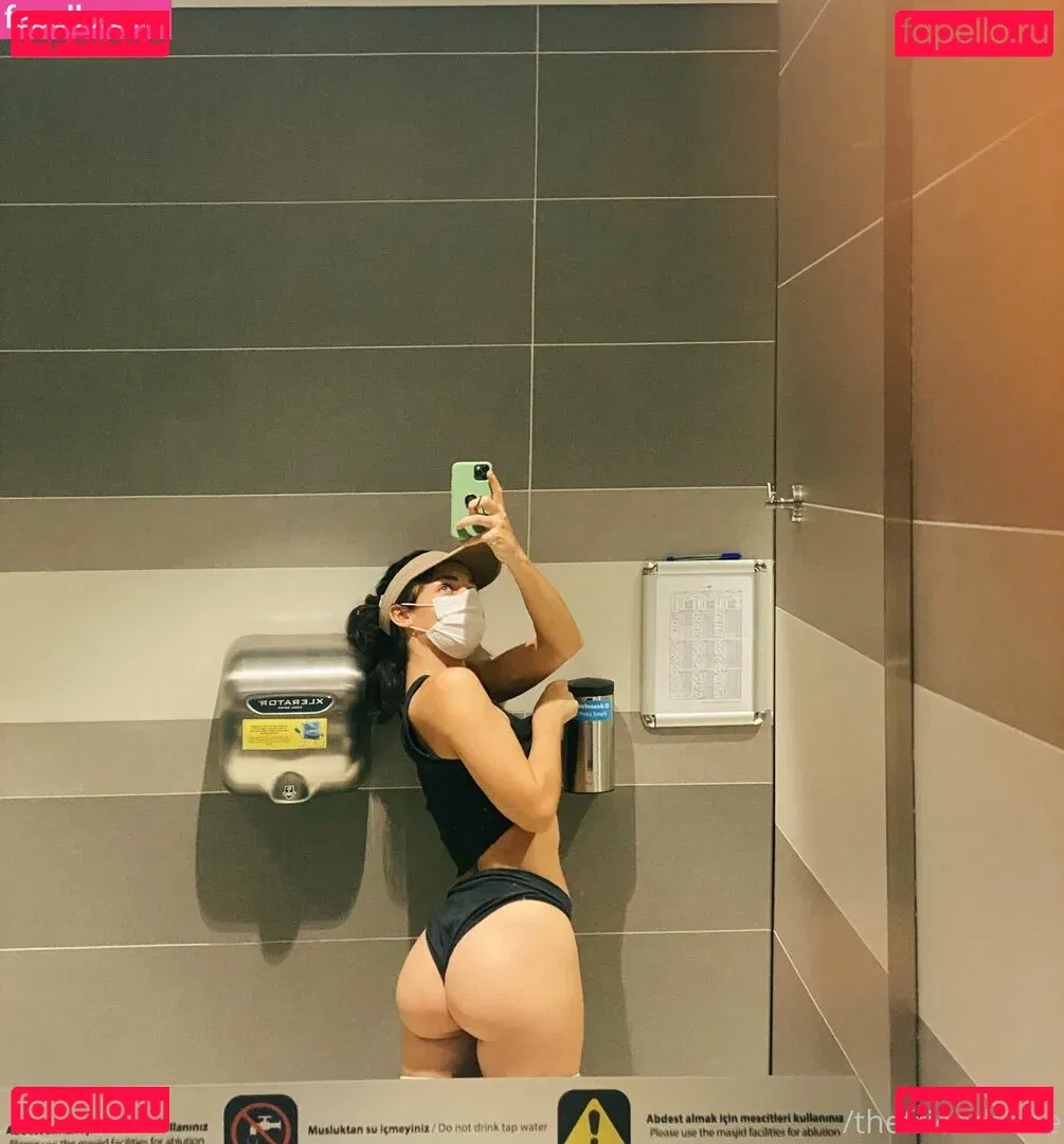 thefriendzone Onlyfans Photo Gallery 