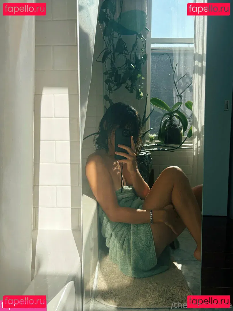 thefriendzone Onlyfans Photo Gallery 