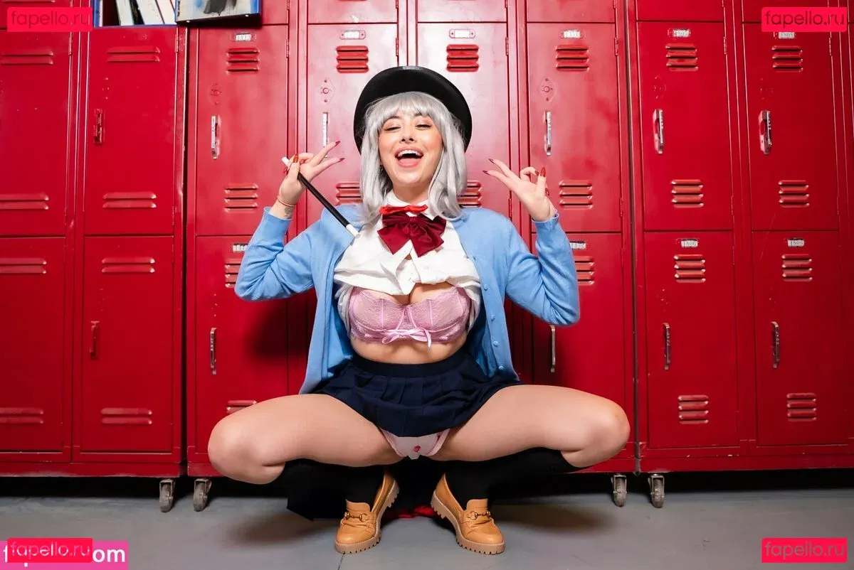 Chloe Surreal Onlyfans Photo Gallery 