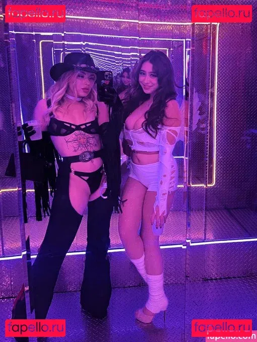 Chloe Surreal Onlyfans Photo Gallery 