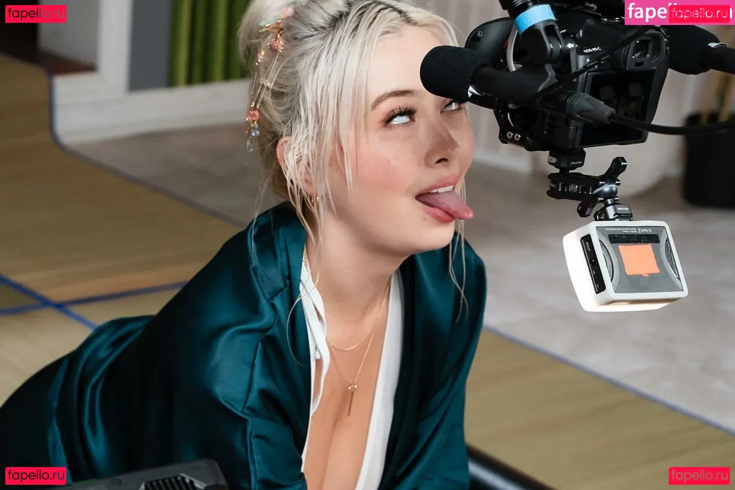 Chloe Surreal Onlyfans Photo Gallery 