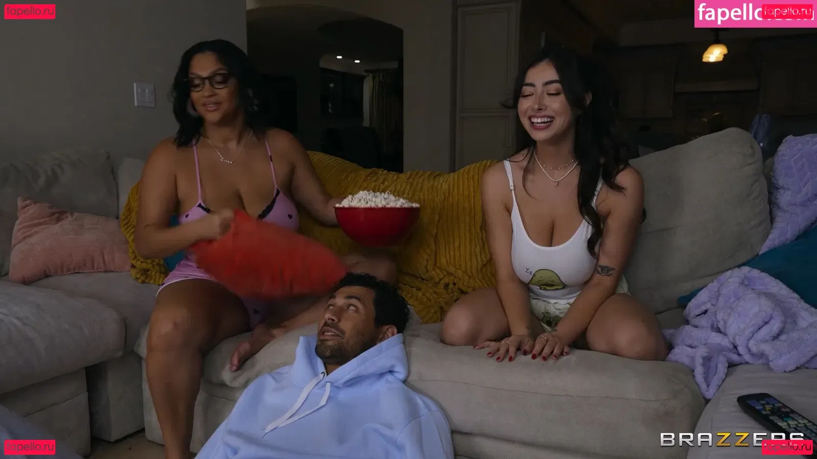 Chloe Surreal Onlyfans Photo Gallery 