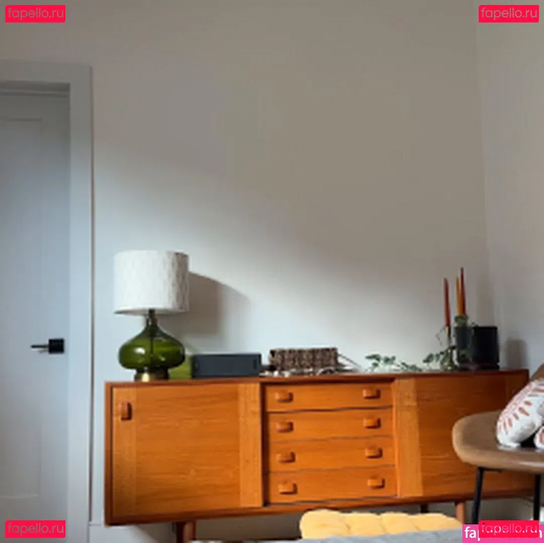 Chloe Surreal Onlyfans Photo Gallery 