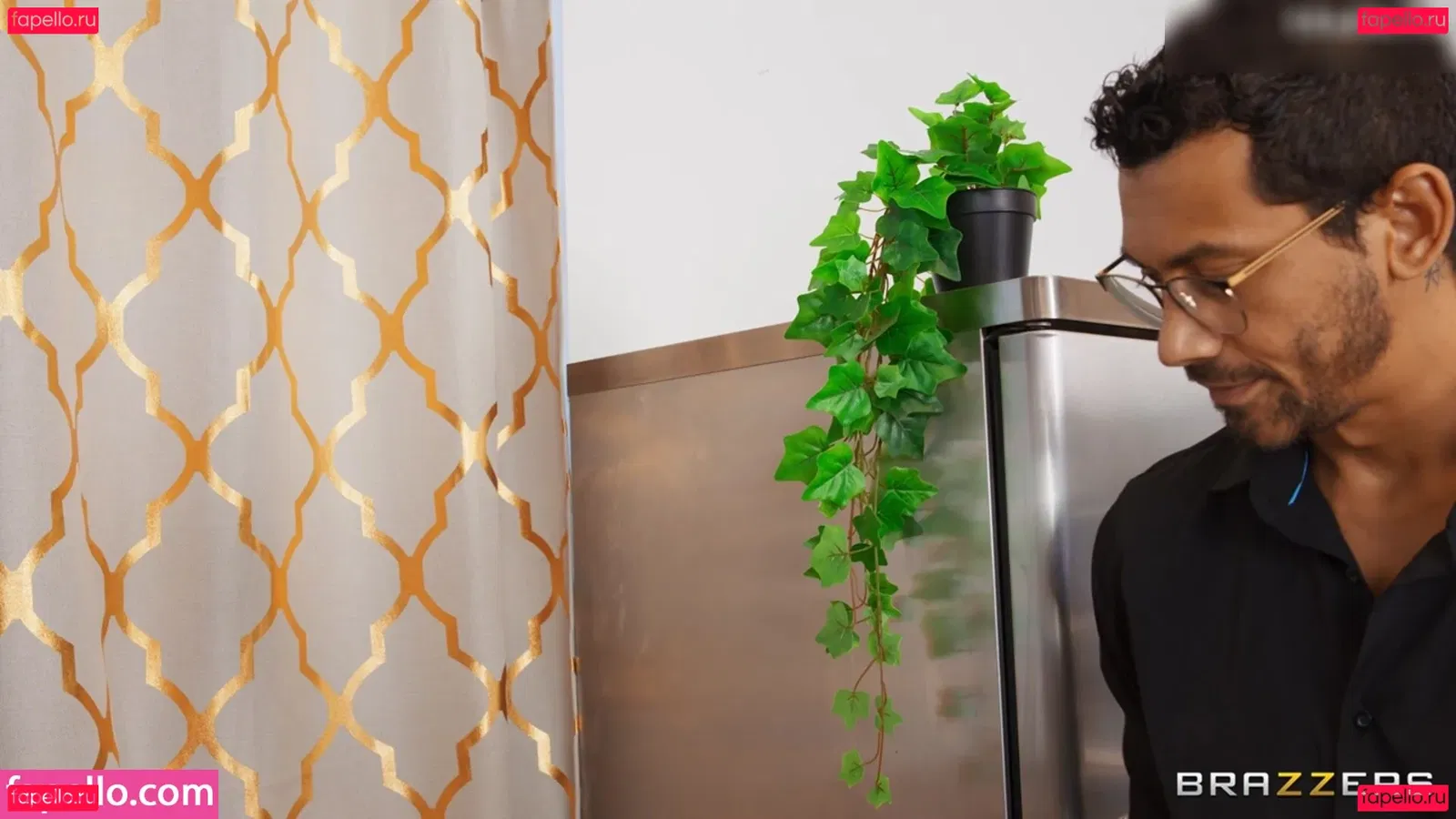 Chloe Surreal Onlyfans Photo Gallery 