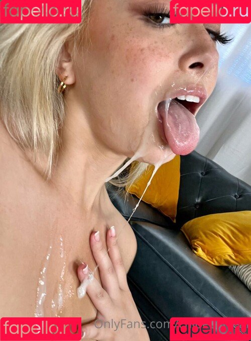 Chloe Surreal Onlyfans Photo Gallery 