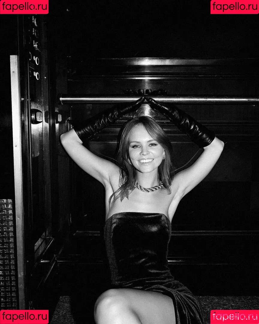 Anastasiya Scheglova Onlyfans Photo Gallery 