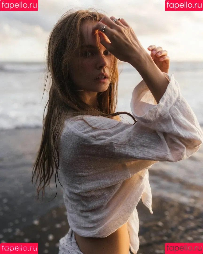 Anastasiya Scheglova Onlyfans Photo Gallery 