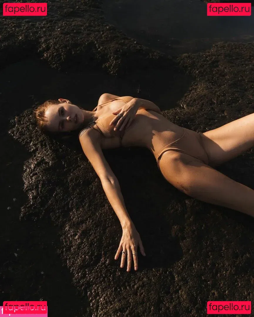 Anastasiya Scheglova Onlyfans Photo Gallery 