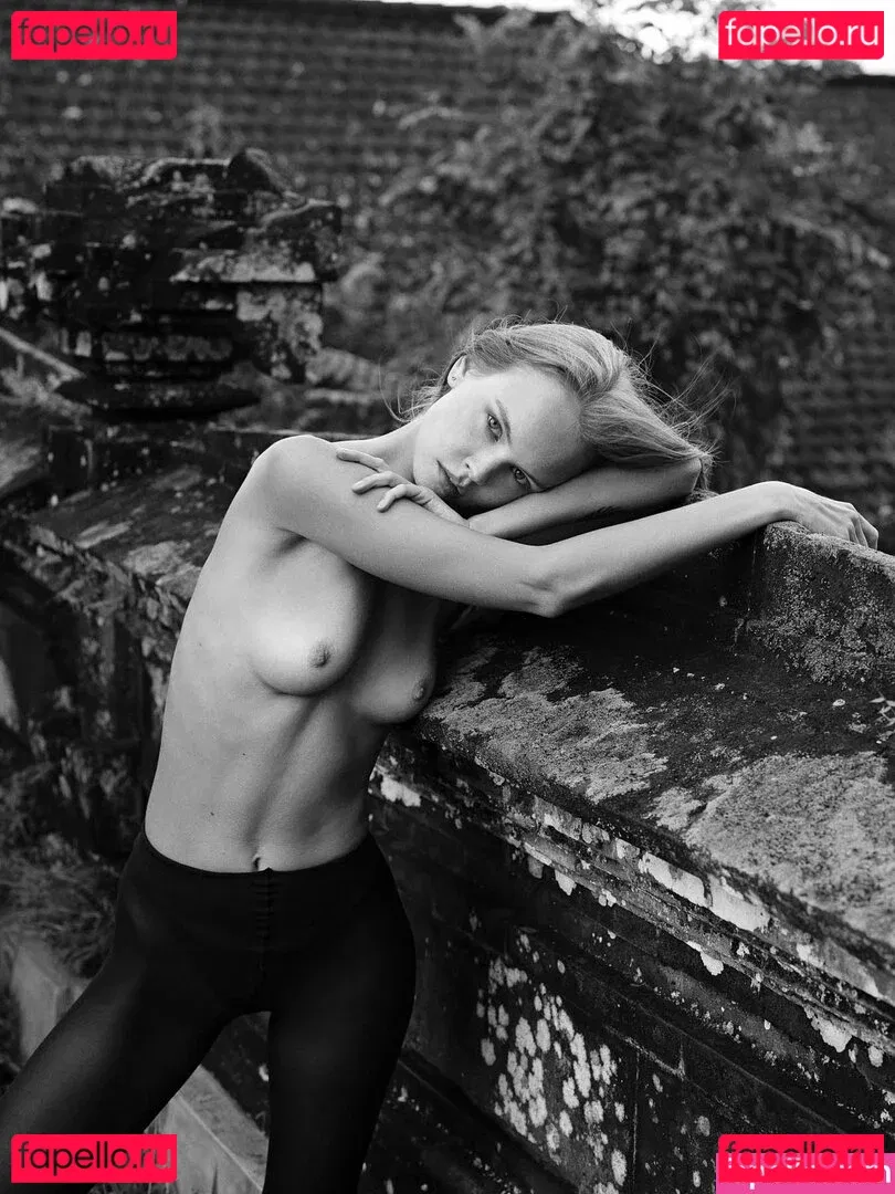 Anastasiya Scheglova Onlyfans Photo Gallery 