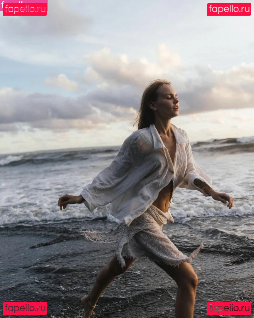 Anastasiya Scheglova Onlyfans Photo Gallery 