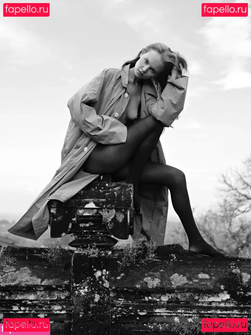 Anastasiya Scheglova Onlyfans Photo Gallery 