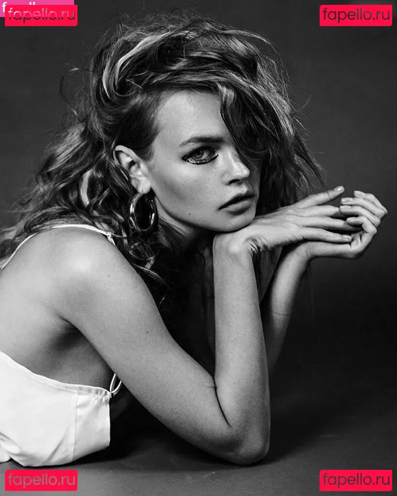 Anastasiya Scheglova Onlyfans Photo Gallery 