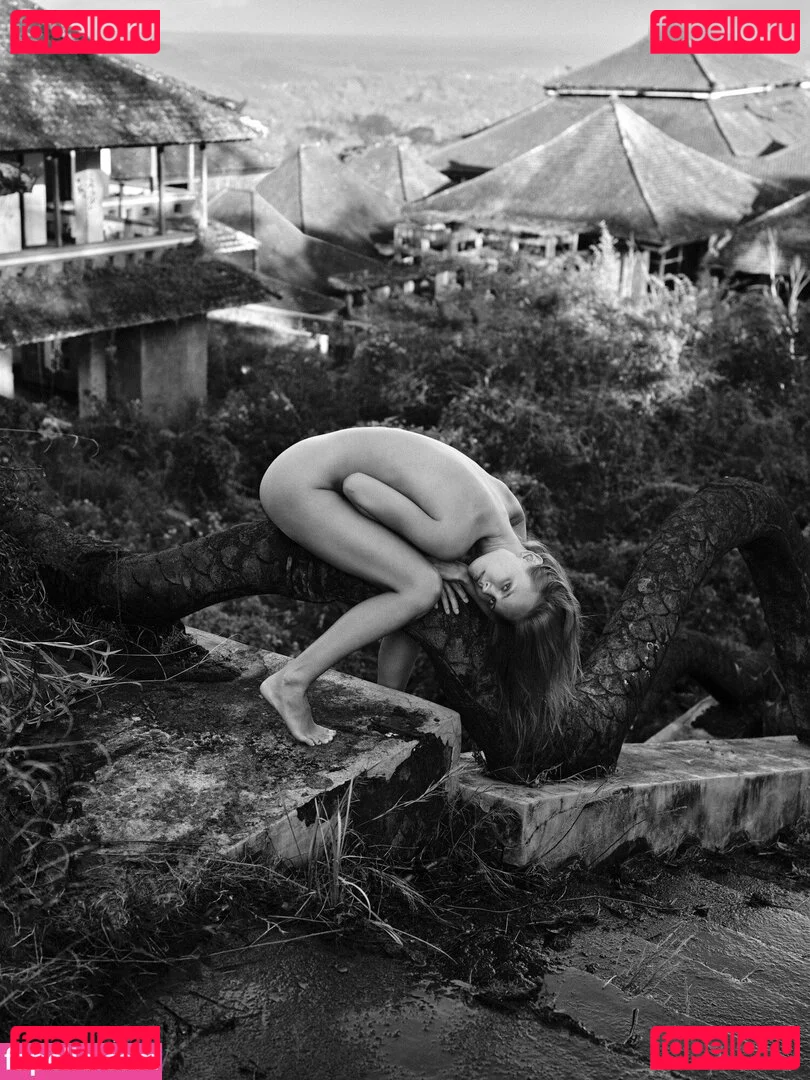 Anastasiya Scheglova Onlyfans Photo Gallery 