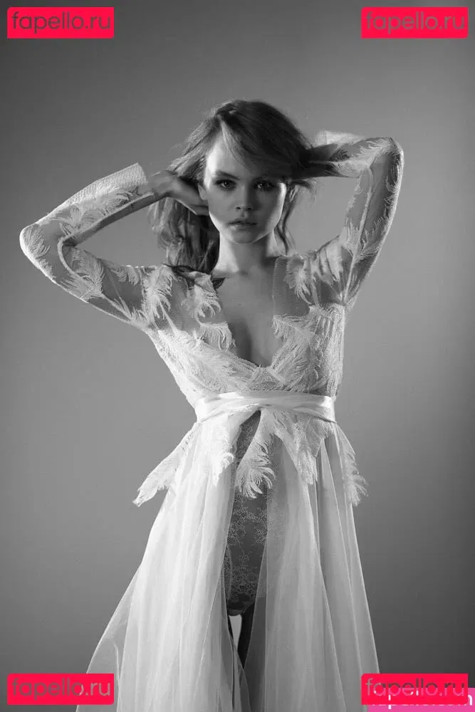 Anastasiya Scheglova Onlyfans Photo Gallery 