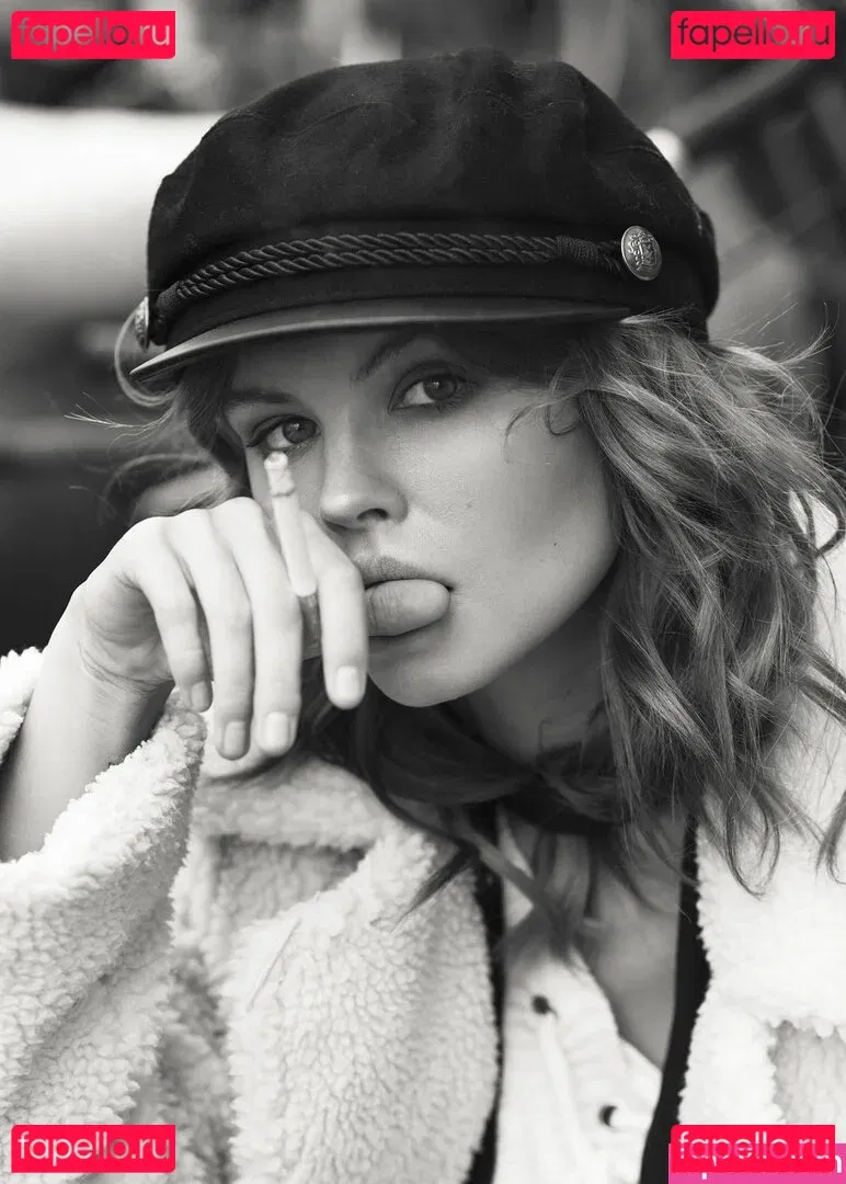 Anastasiya Scheglova Onlyfans Photo Gallery 