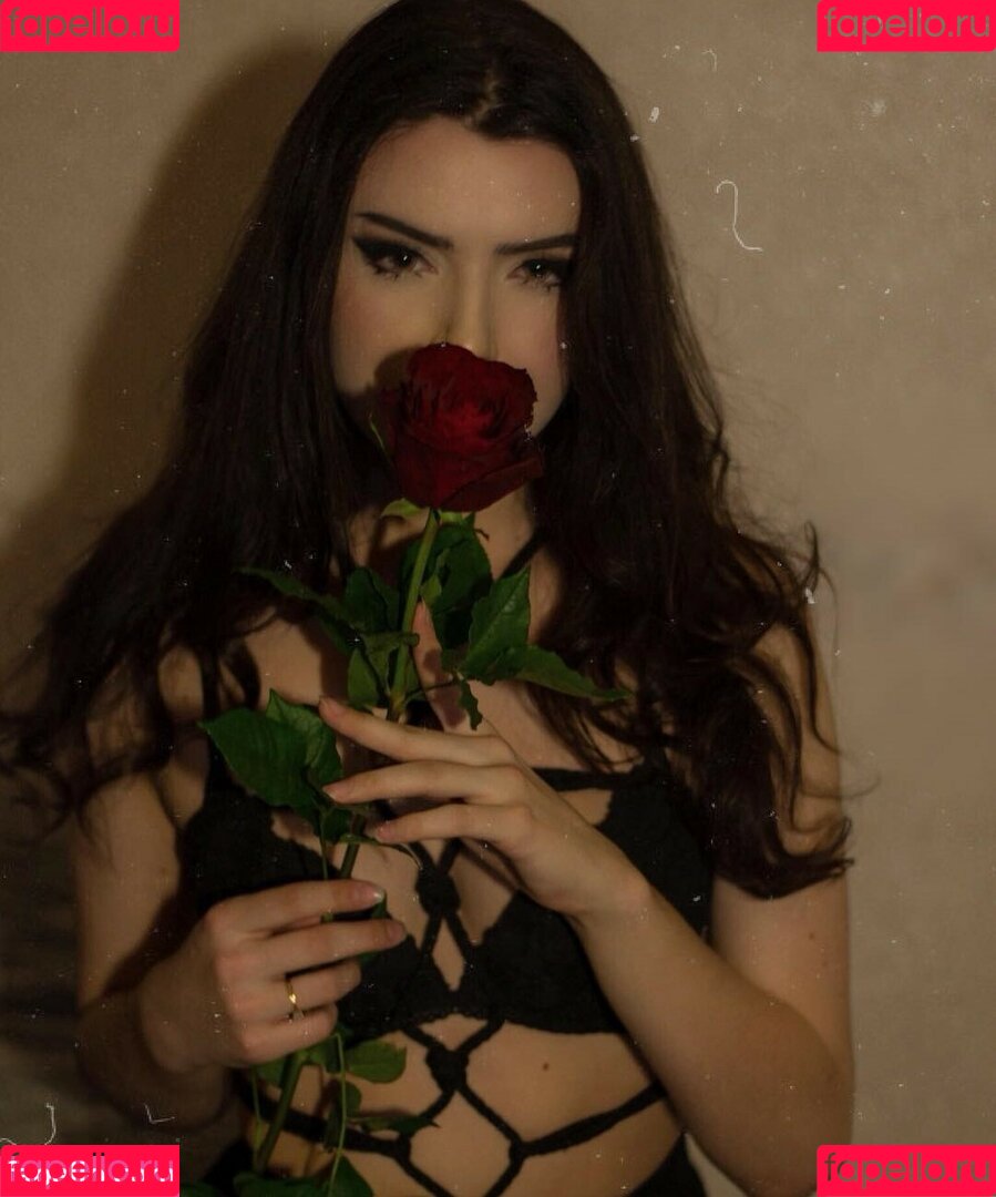 Candy Ball Onlyfans Photo Gallery 