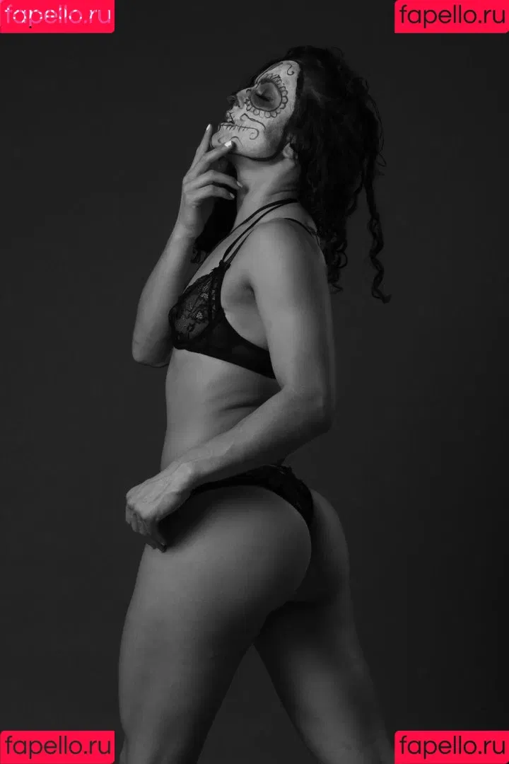 Thunder Rosa Onlyfans Photo Gallery 