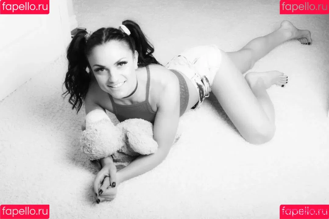 Thunder Rosa Onlyfans Photo Gallery 