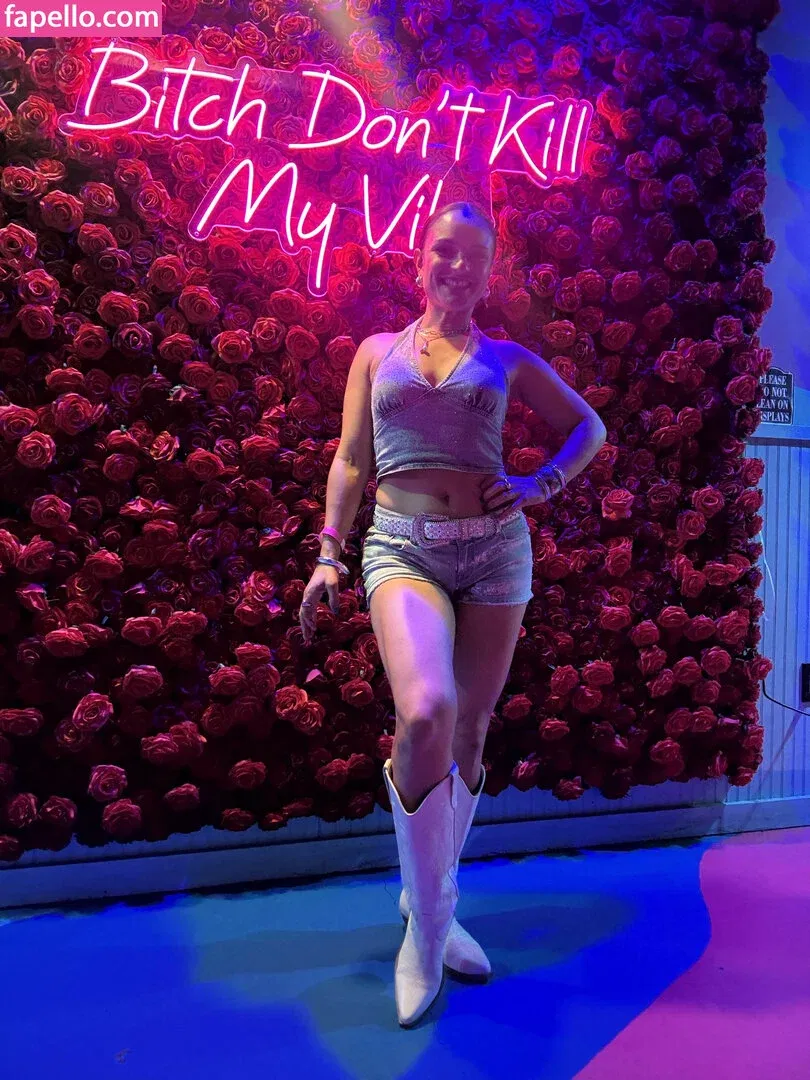 Thunder Rosa Onlyfans Photo Gallery 