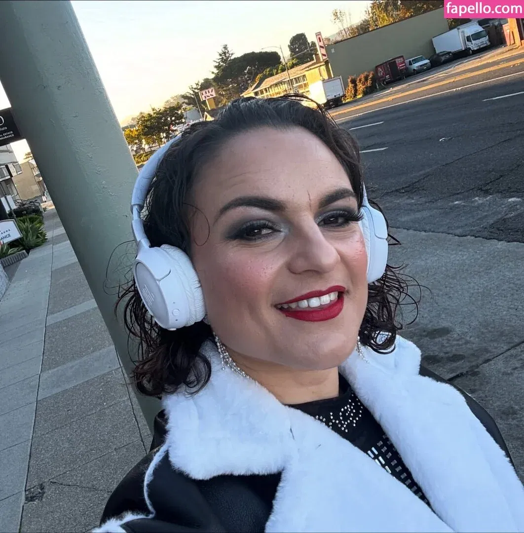 Thunder Rosa Onlyfans Photo Gallery 