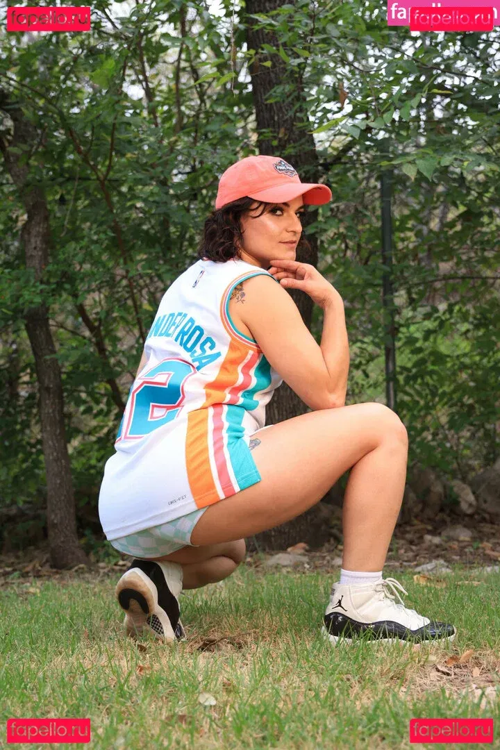 Thunder Rosa Onlyfans Photo Gallery 