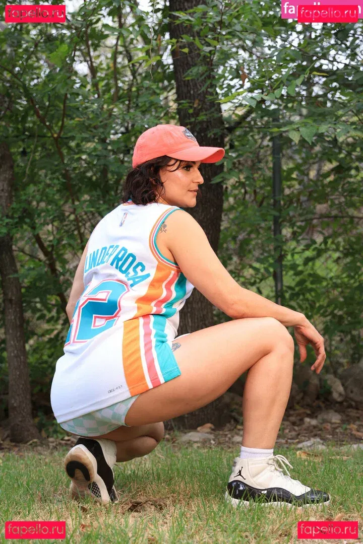 Thunder Rosa Onlyfans Photo Gallery 