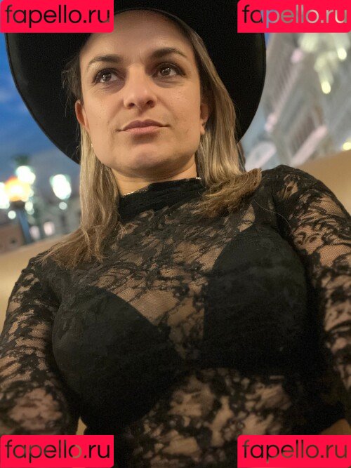 Thunder Rosa Onlyfans Photo Gallery 