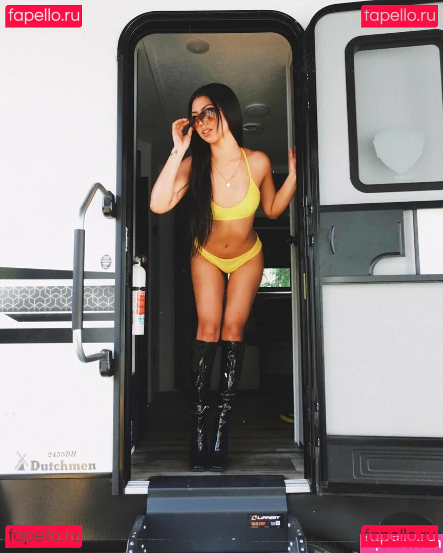 Alyanna Joelle Onlyfans Photo Gallery 